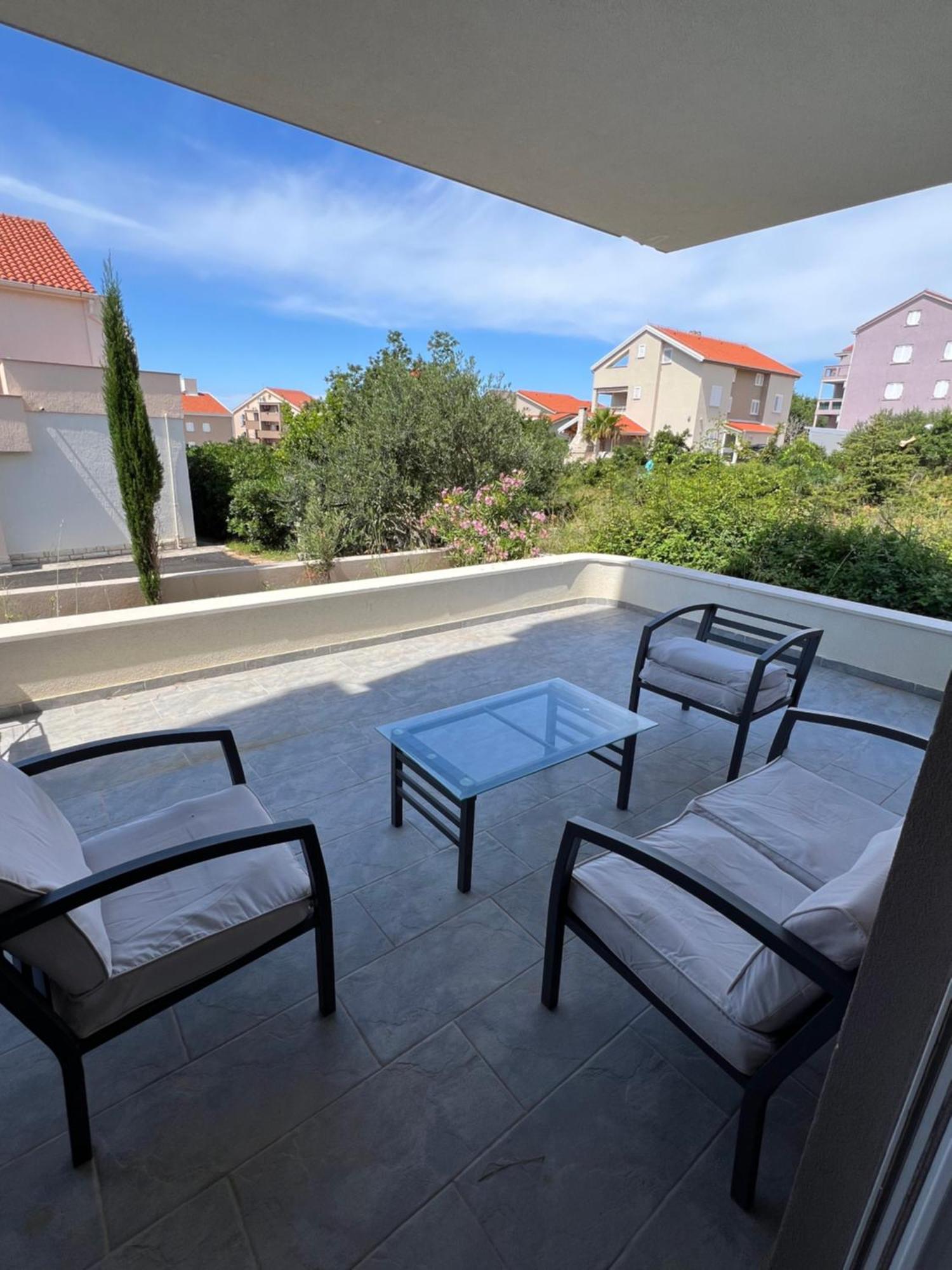 Apartment The Palms Luxury Pool Novalja